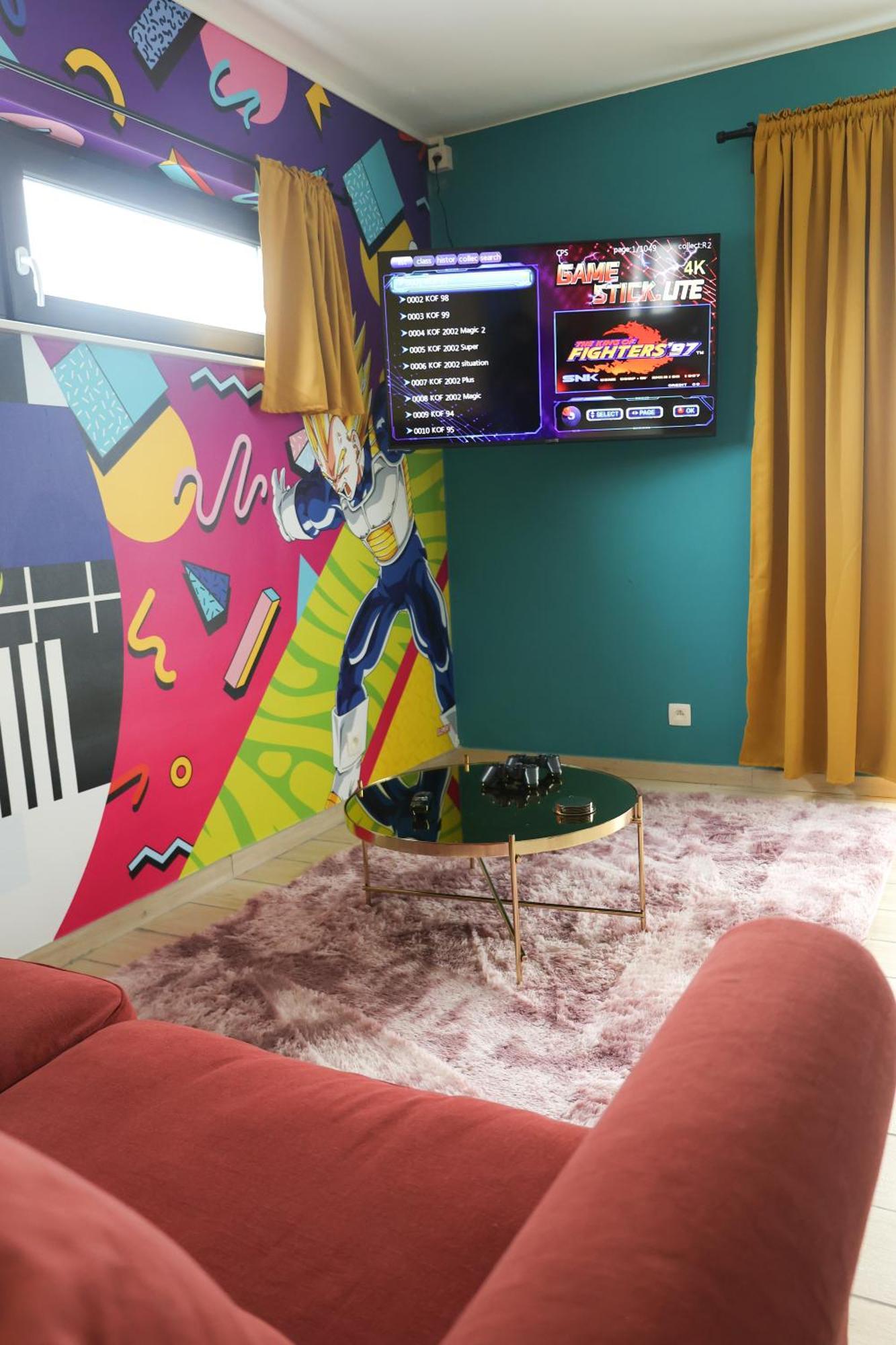 Capsule 90'S - Balneo - Sauna - Flipper - Billard - Netflix - Nintendo Switch & Jeux - Mons Extérieur photo
